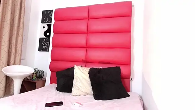 oliviamonroe online show from 11.05.25