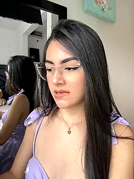 IslaCole online show from 11.13.25