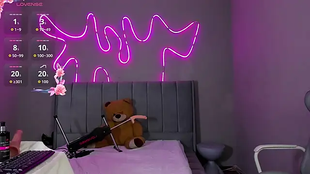 lexirouge   online show from 03.13.26