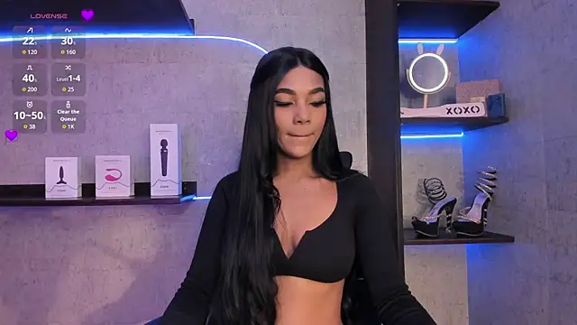 Snapshot of savanaah_ chatting on 10.29.25 savanaah online show from 10.29.25