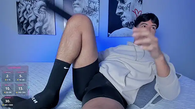 Snapshot of PabloCast_ chatting on 12.15.25 PabloCast online show from 12.15.25