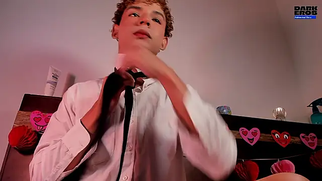 Snapshot of Daark_Eros chatting on 02.14.26 Daark Eros online show from 02.14.26