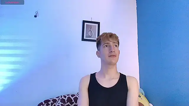 Snapshot of Erick_Taylor3 chatting on 05.07.26 Erick Taylor3 online show from 05.07.26