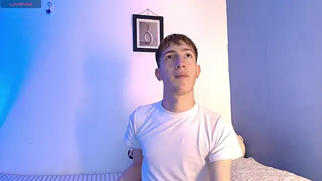 Snapshot of Erick_Taylor3 chatting on 05.26.26 Erick Taylor3 online show from 05.26.26