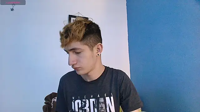 Snapshot of Erick_Taylor3 chatting on 06.27.26 Erick Taylor3 online show from 06.27.26