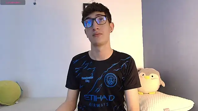 Snapshot of Erick_Taylor3 chatting on 07.28.26 Erick Taylor3 online show from 07.28.26