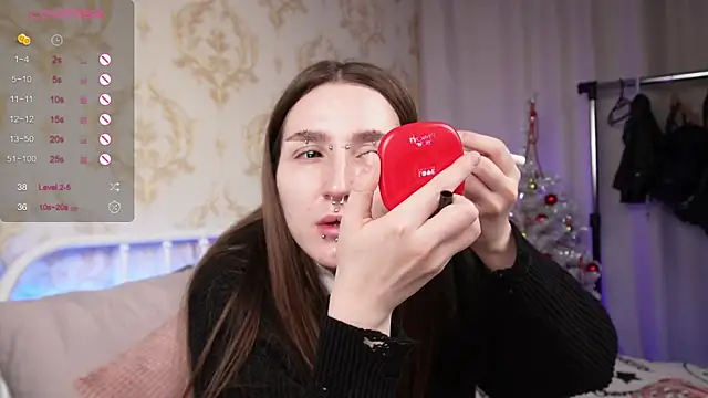 Snapshot of Wilder_Wein chatting on 12.18.25 Wilder Wein online show from 12.18.25