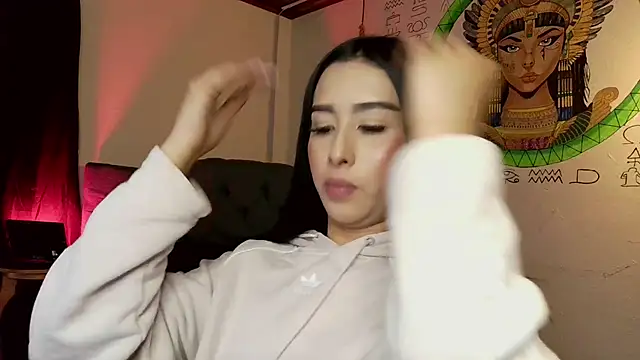 Snapshot of melissa__dolce chatting on 05.20.26 melissa dolce online show from 05.20.26
