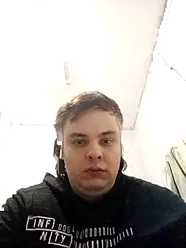 Snapshot of doamnavarza chatting on 11.03.25 doamnavarza online show from 11.03.25