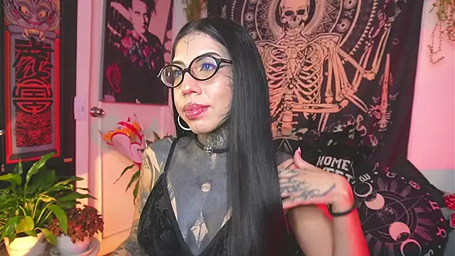 Dalia Vorhees online show from 06.10.26