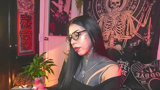 Dalia Vorhees online show from 06.13.26