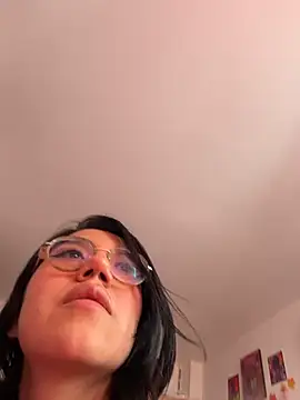 violetbunnyy1 online show from 11.15.25