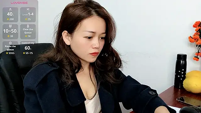 Ella-61 online show from 11.13.25