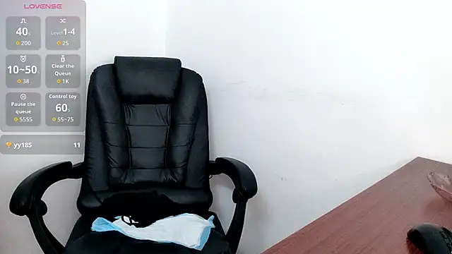 Ella-61 online show from 11.24.25