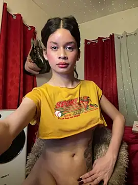 Snapshot of rhaffa_hottie chatting on 02.08.26 rhaffa hottie online show from 02.08.26