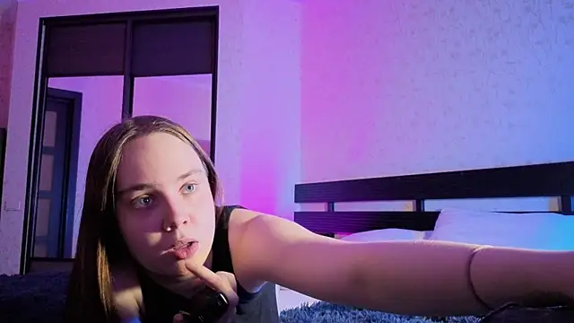 LunaDreeam online show from 11.11.25