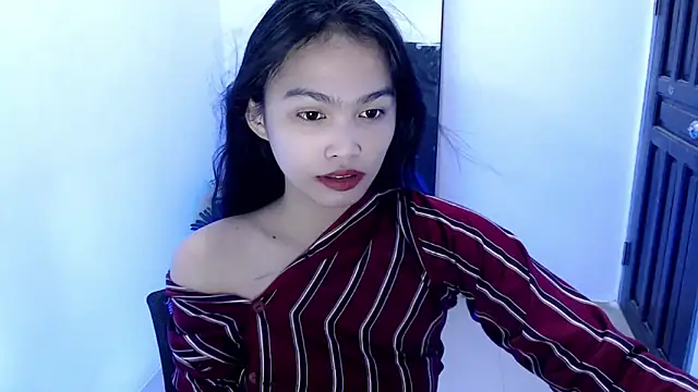 Snapshot of _Lachica_ chatting on 01.13.26 Lachica online show from 01.13.26