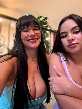 amber white15 online show from 11.27.25