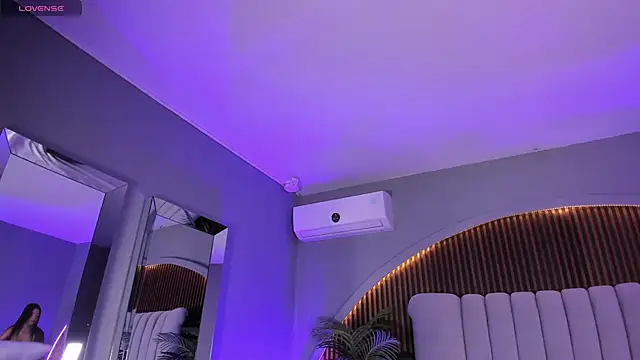 AmyColman  online show from 02.16.26