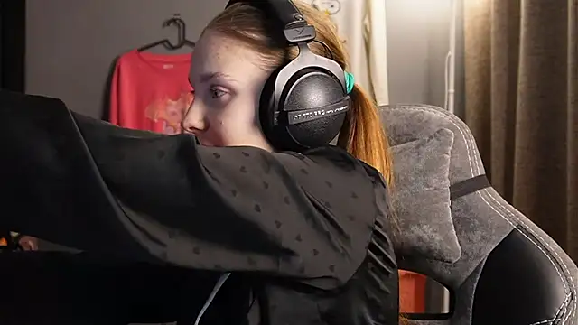 Softixq online show from 11.11.25