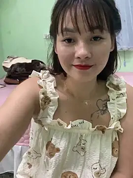 Snapshot of Star_fruit chatting on 10.29.25 Star fruit online show from 10.29.25