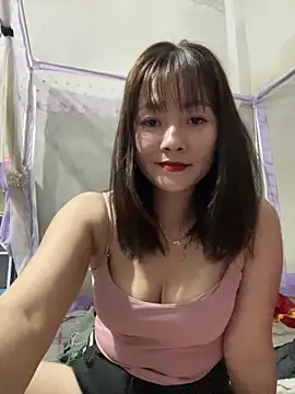 Snapshot of Star_fruit chatting on 10.30.25 Star fruit online show from 10.30.25