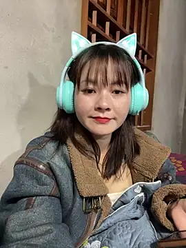 Snapshot of Star_fruit chatting on 11.20.25 Star fruit online show from 11.20.25