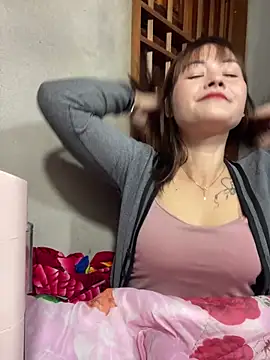 Snapshot of Star_fruit chatting on 11.23.25 Star fruit online show from 11.23.25