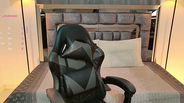 Bella Clark2 online show from 01.15.26