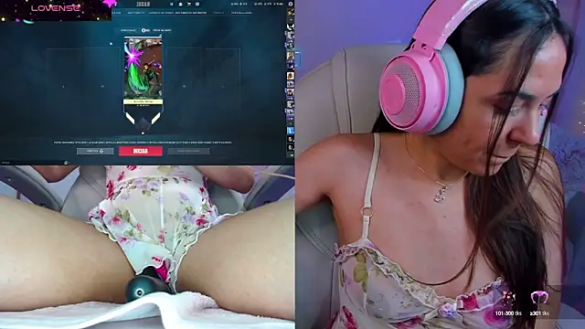 Snapshot of VenusIsLove_ chatting on 01.23.25 VenusIsLove online show from 01.23.25