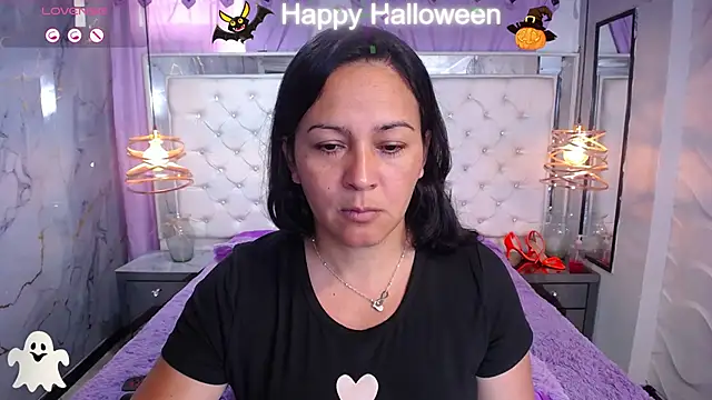 Melissa-roberts online show from 11.04.25