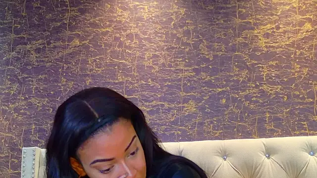 Snapshot of loana_vegas chatting on 06.20.26 loana vegas online show from 06.20.26