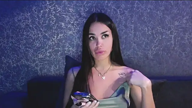 Snapshot of velvetveyraX chatting on 01.08.26 velvetveyraX online show from 01.08.26