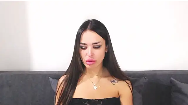 Snapshot of velvetveyraX chatting on 01.14.26 velvetveyraX online show from 01.14.26