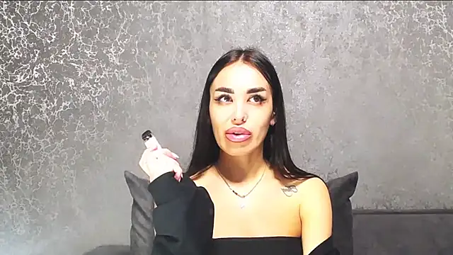 Snapshot of velvetveyraX chatting on 03.31.26 velvetveyraX online show from 03.31.26