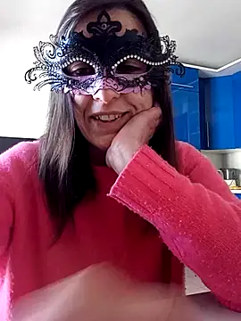 Snapshot of MissMonella85 chatting on 04.03.26 MissMonella85 online show from 04.03.26