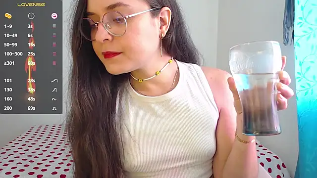 Snapshot of Vicky_cristinax chatting on 12.05.25 Vicky cristinax online show from 12.05.25