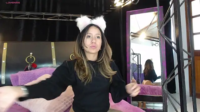 LunaaMorena online show from 11.29.25