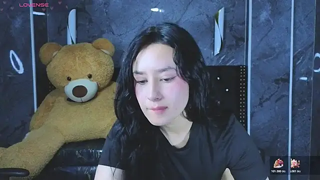 Aleja05 b online show from 12.14.25