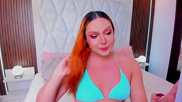 IrinaaVega online show from 12.22.25