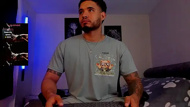 Snapshot of AUSTINN_TORRES chatting on 02.02.26 AUSTINN TORRES online show from 02.02.26