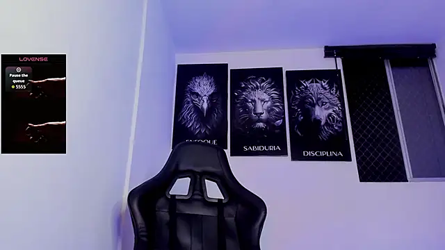 Snapshot of AUSTINN_TORRES chatting on 02.28.26 AUSTINN TORRES online show from 02.28.26