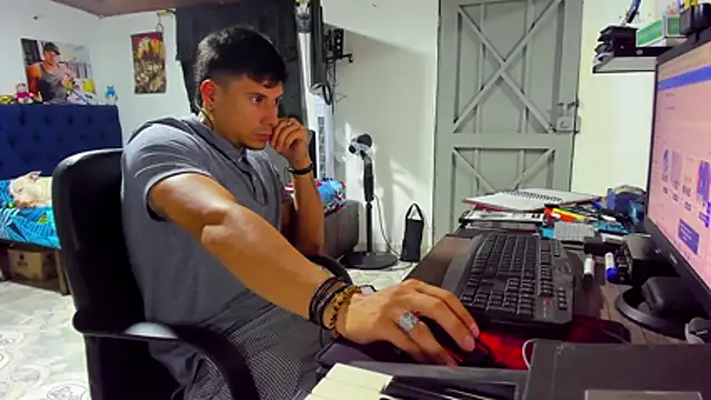 Malek Ivonny online show from 11.11.25