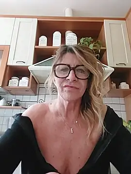 susylux online show from 04.21.26