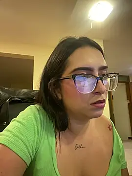 Kloe Novoa online show from 04.29.26