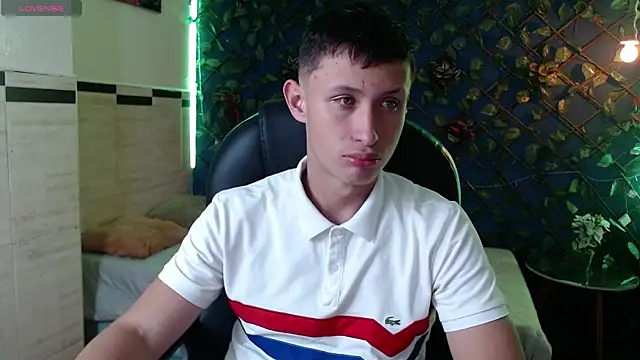 Garuo 18 online show from 11.25.25