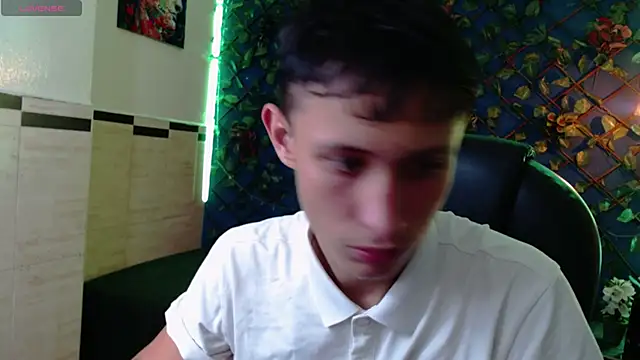 Garuo 18 online show from 12.17.25