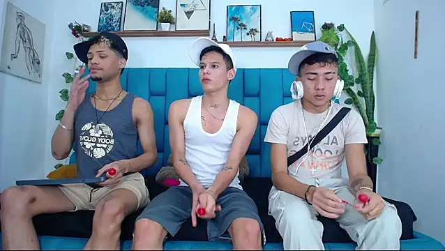 Hot Boys Latinos X online show from 01.16.26