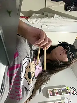 crazzyanne online show from 12.18.25