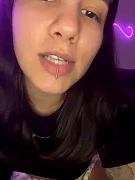 Hannahinfame online show from 11.19.25